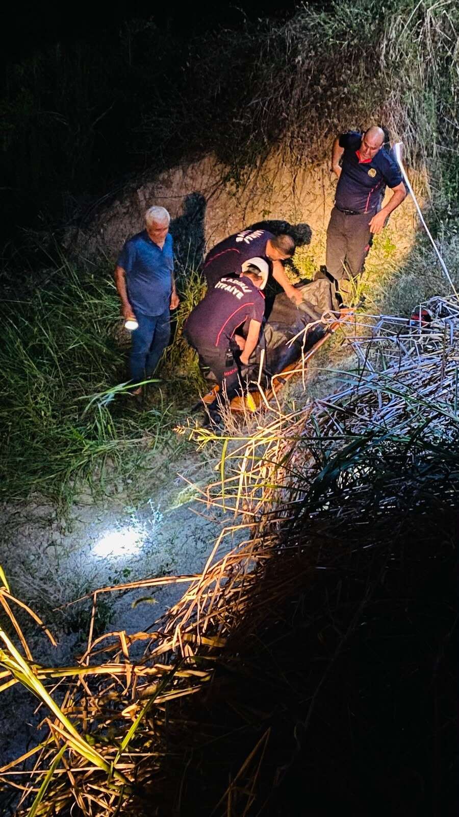 Sumak toplamaya giden kadından acı haber geldi! Cesedi bulundu 4
